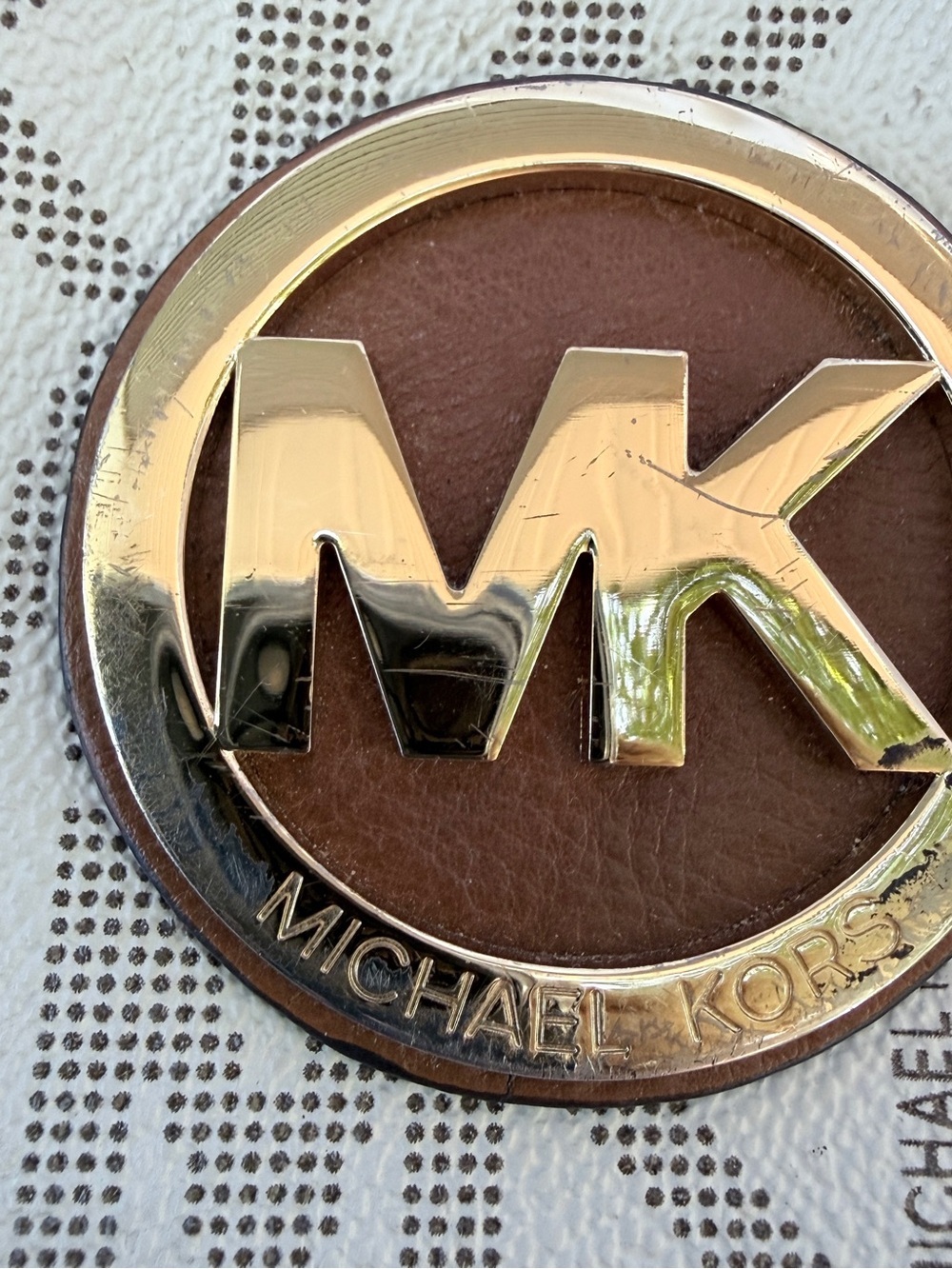 Michael Kors Cream Logo Crossbody with Brown Strap and Gold MK Emblem - Picture 2 of 12
